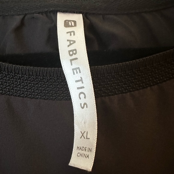 Fabletics black top, size XL - Picture 2 of 10